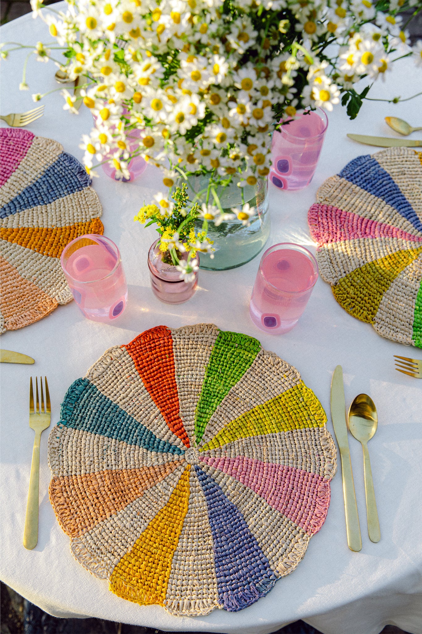 Multi Pinwheel Round Placemat (Set of 4) - Image 3