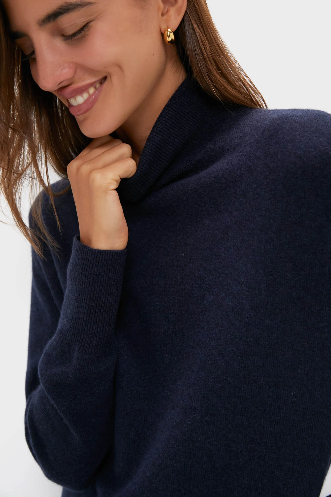 Navy Cashmere Turtleneck Sweater - Image 5