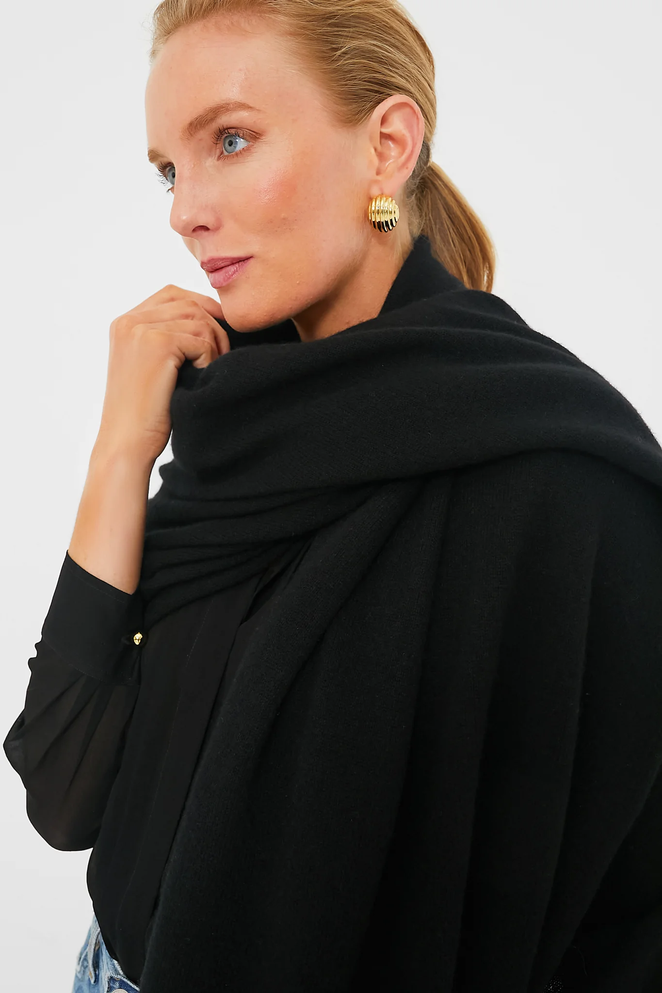 Noir Cashmere Blanket Scarf - Image 2
