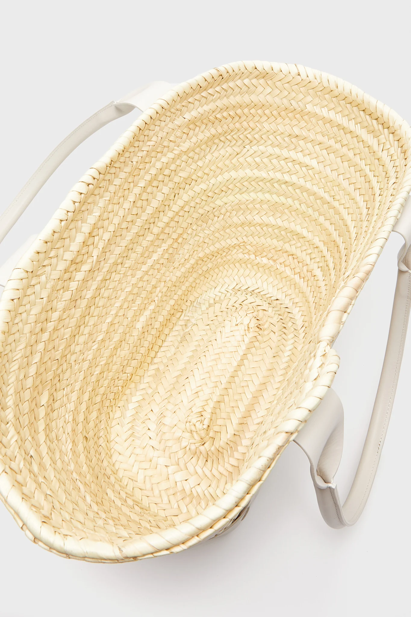 Off White Raffia Maxi Santorini Bag - Image 5