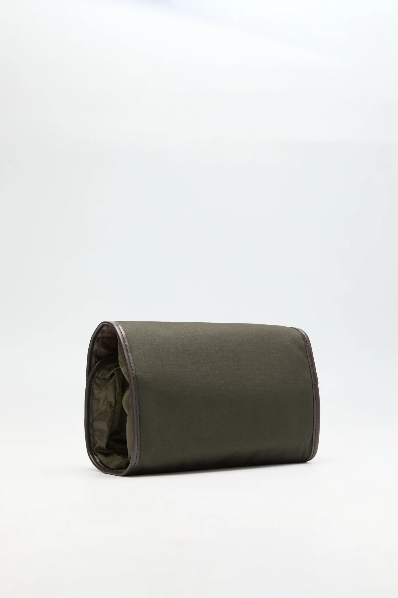 Olive Wax Hanging Washbag - Image 2