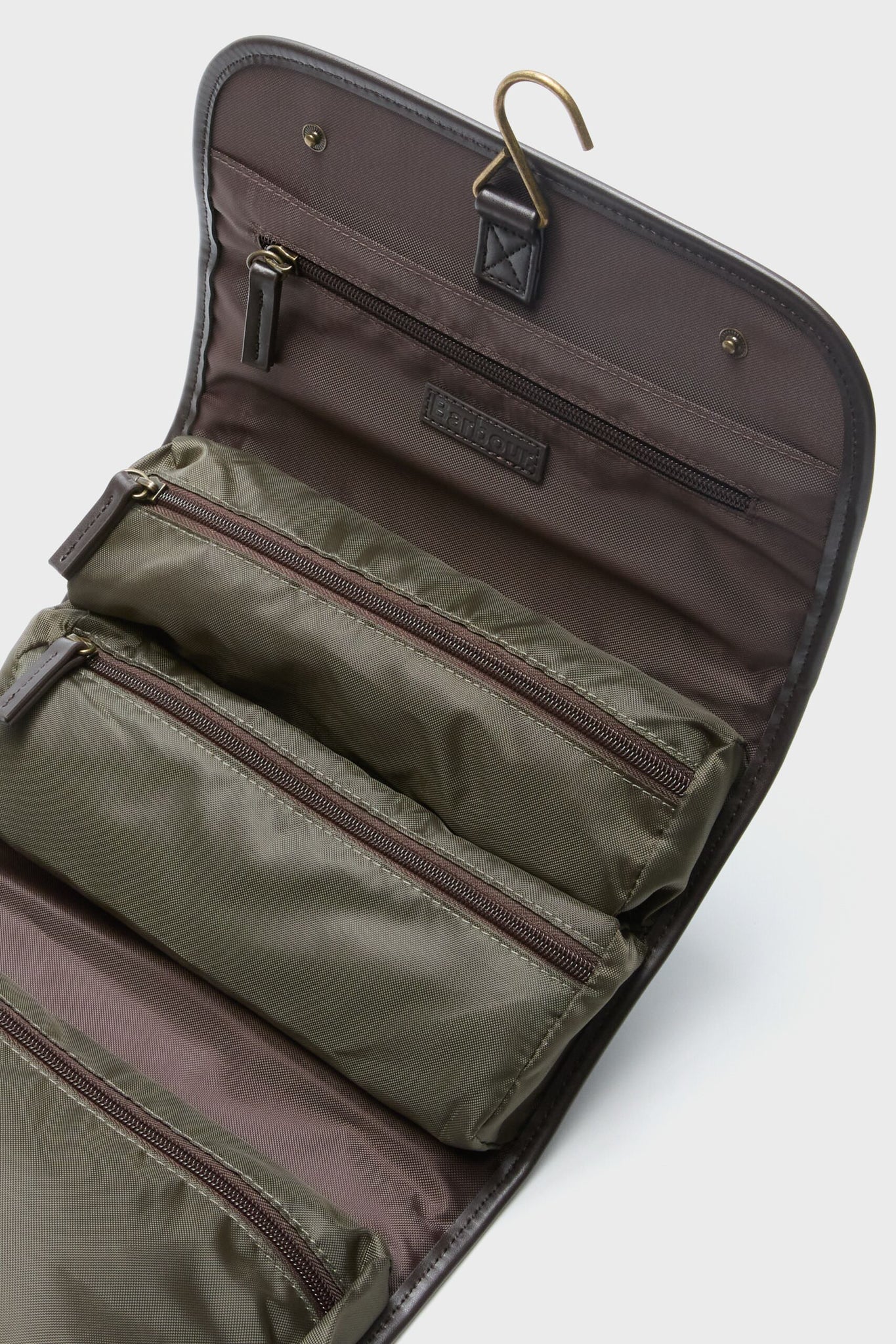 Olive Wax Hanging Washbag - Image 3