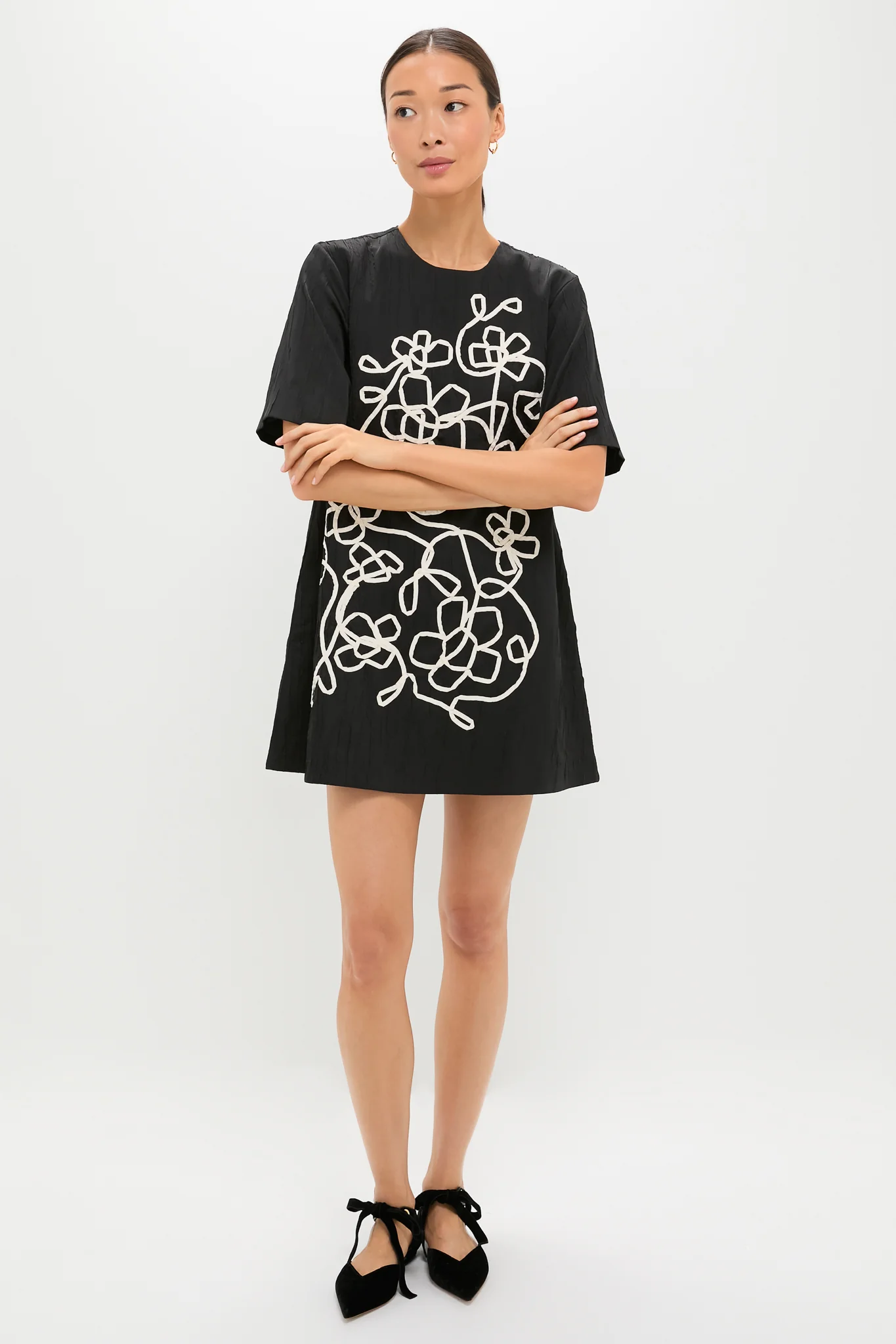 Onyx and Ivory Classic Katya Mini Dress - Image 6