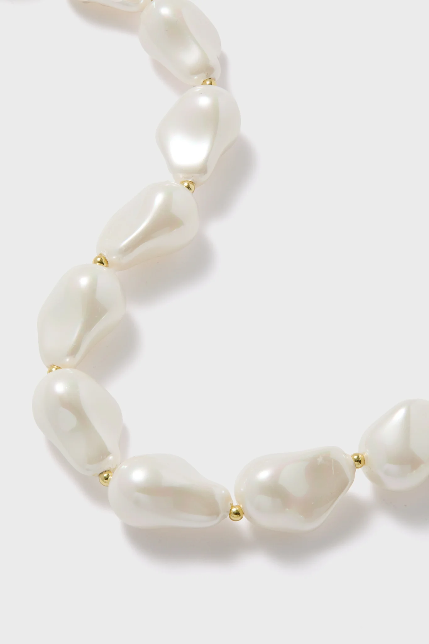 Pearl Liz Necklace - Image 3