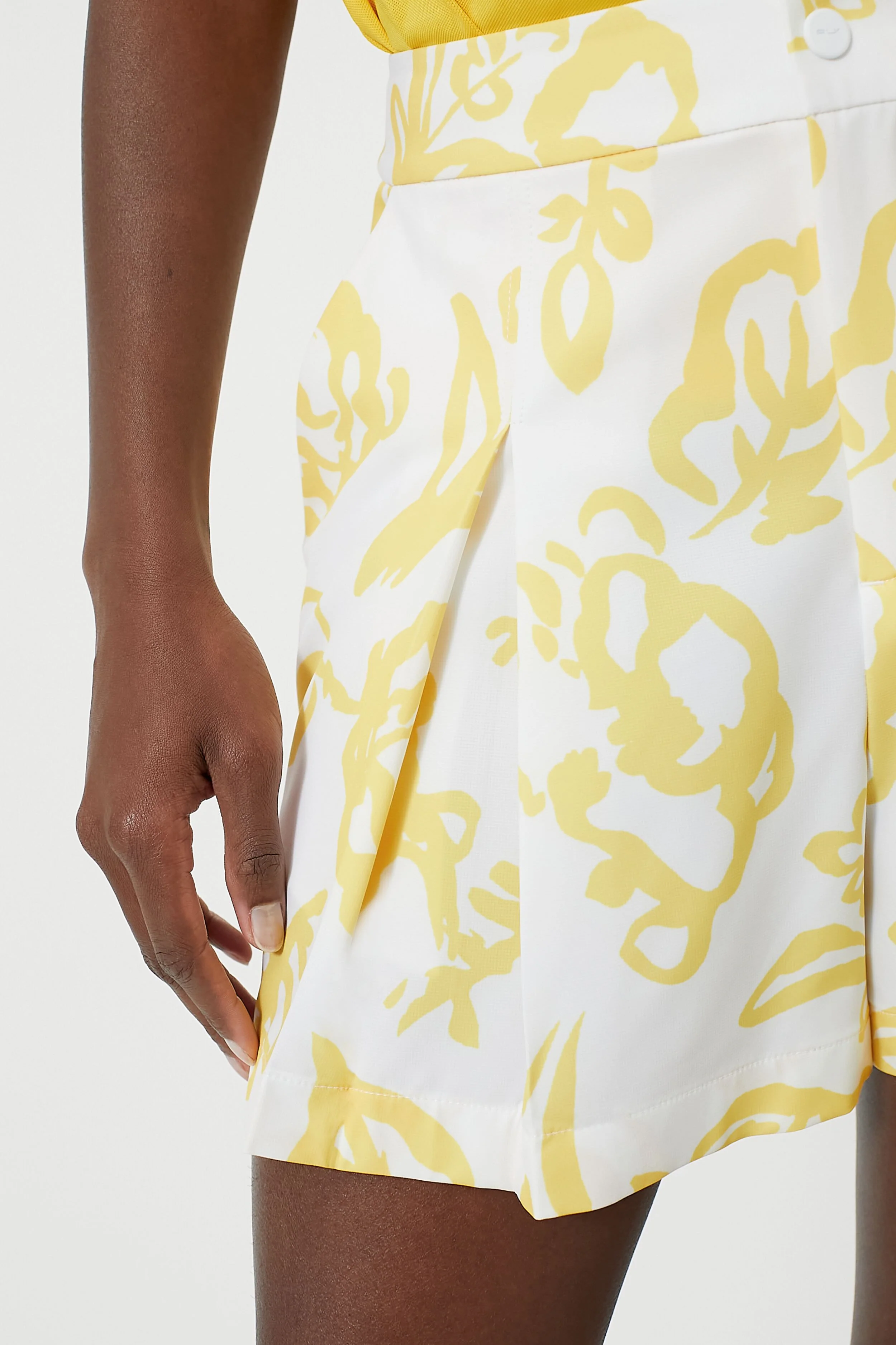 Poly Stretch Wide Leg Pleated Short - Image 5