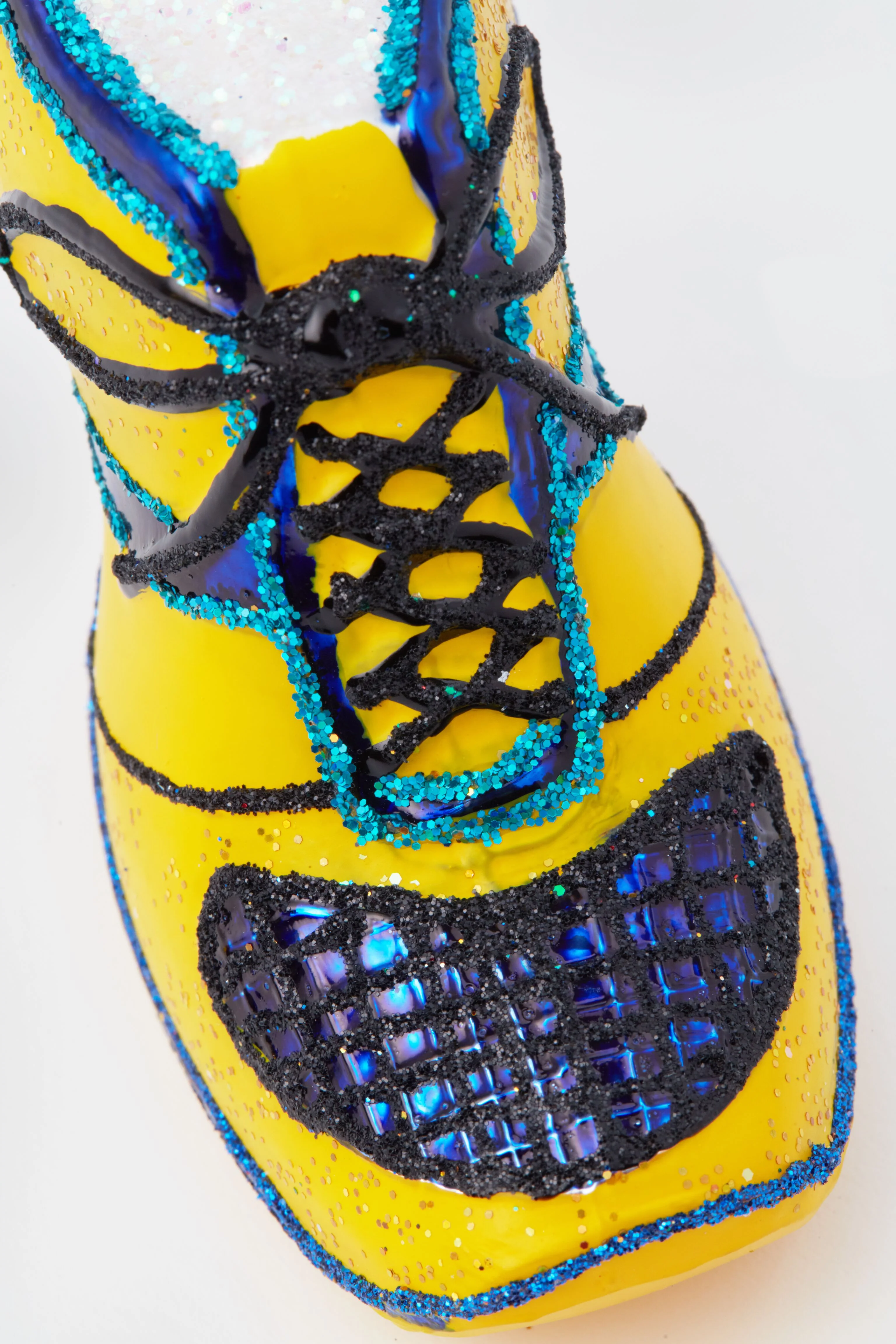 Running Shoe Ornament - Image 2