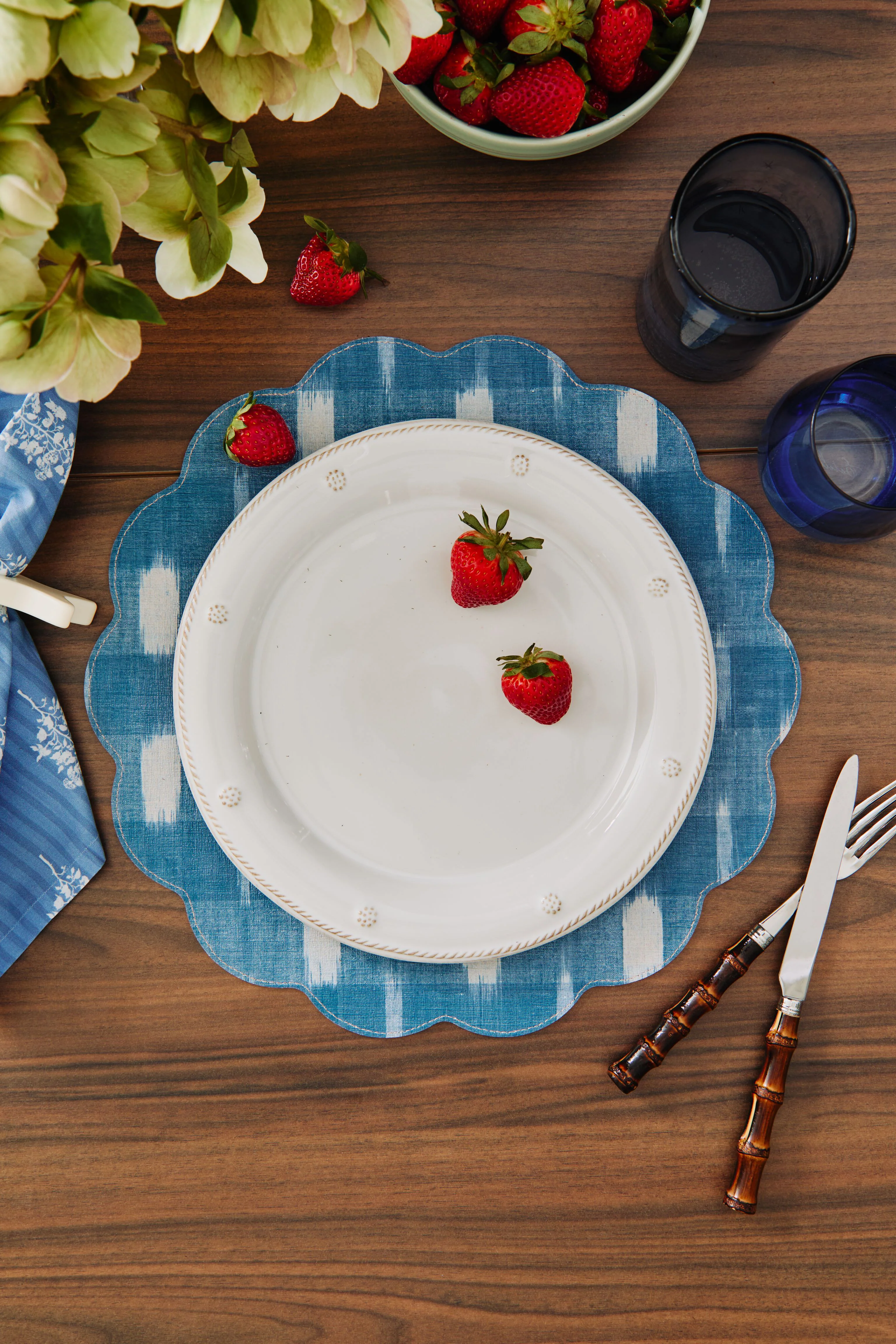 Scarlet Sonata and Ikat Reversible Wipeable Placemats Set of 4 - Image 3