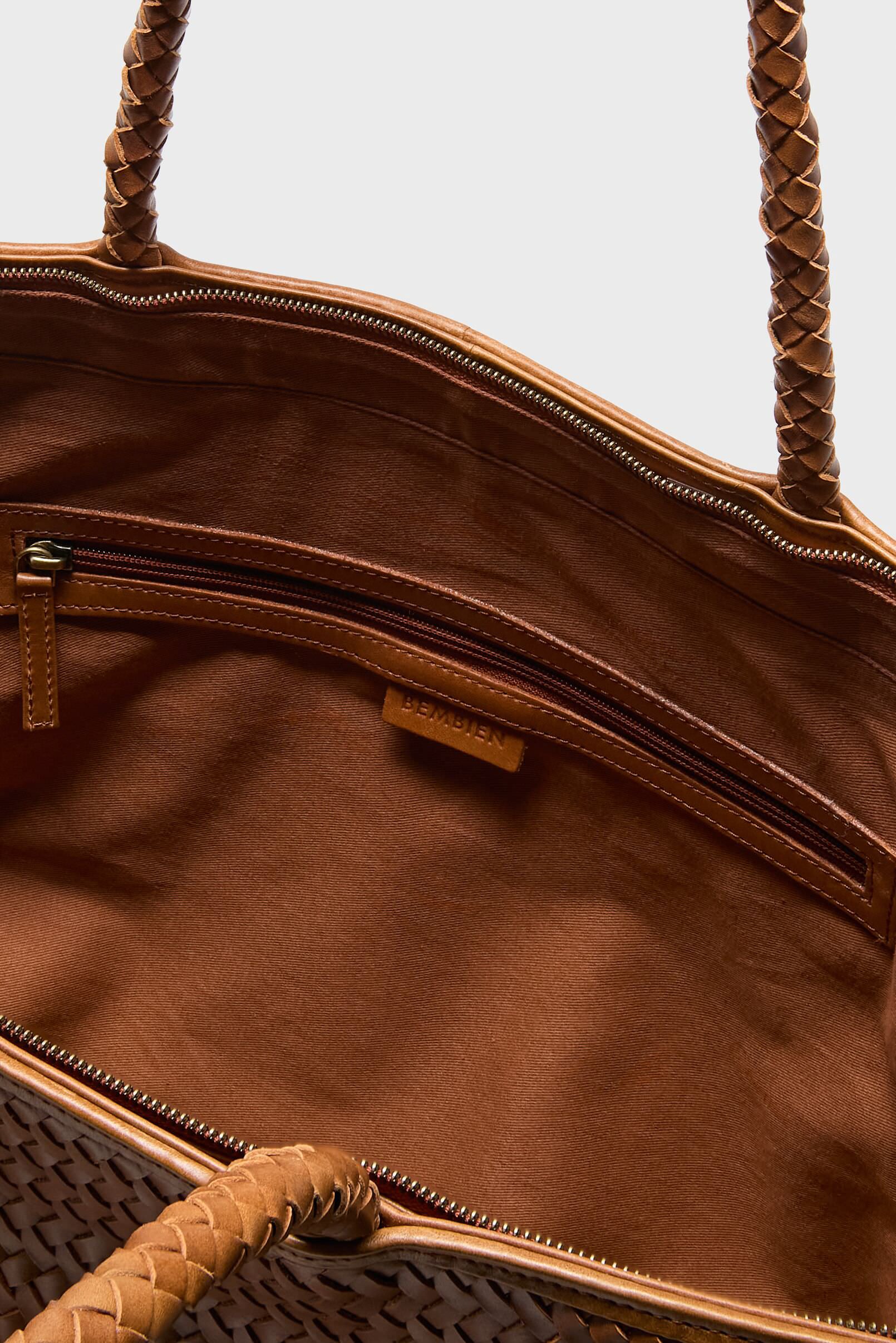 Sienna Le Traveler - Image 4