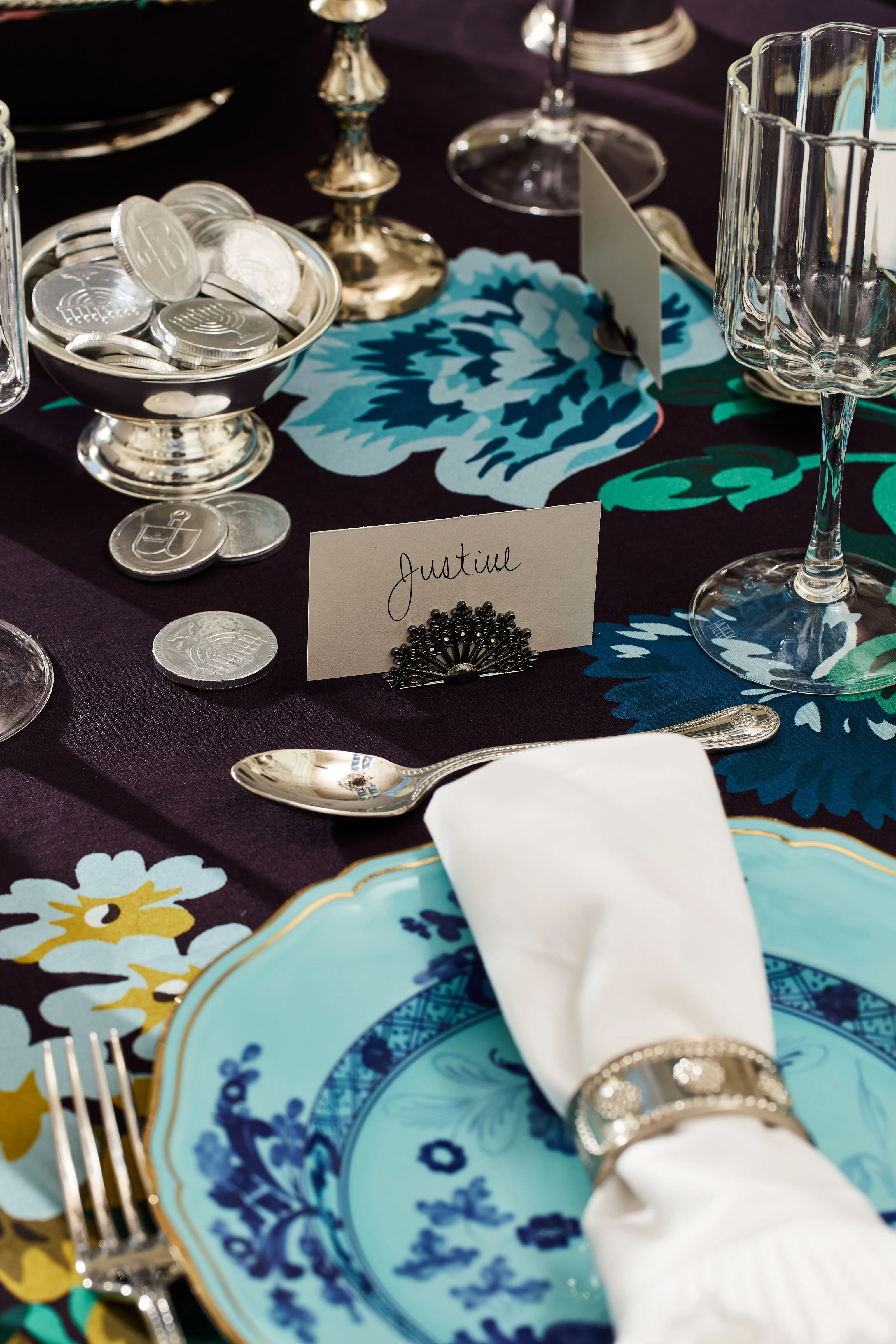 Silver Berry And Thread Metal Napkin Ring - Image 4