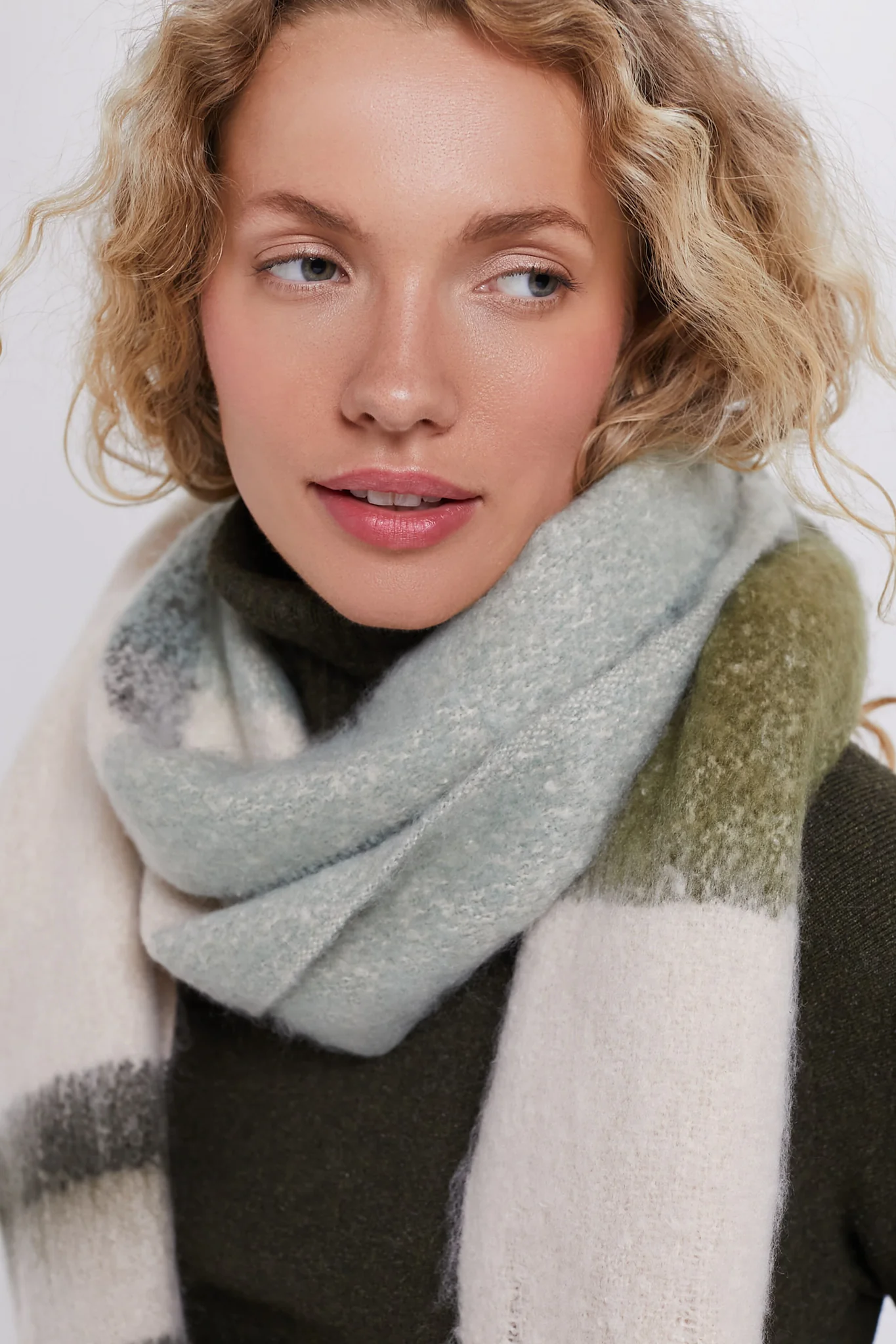 Soft Mint Isla Tartan Boucle Scarf - Image 3