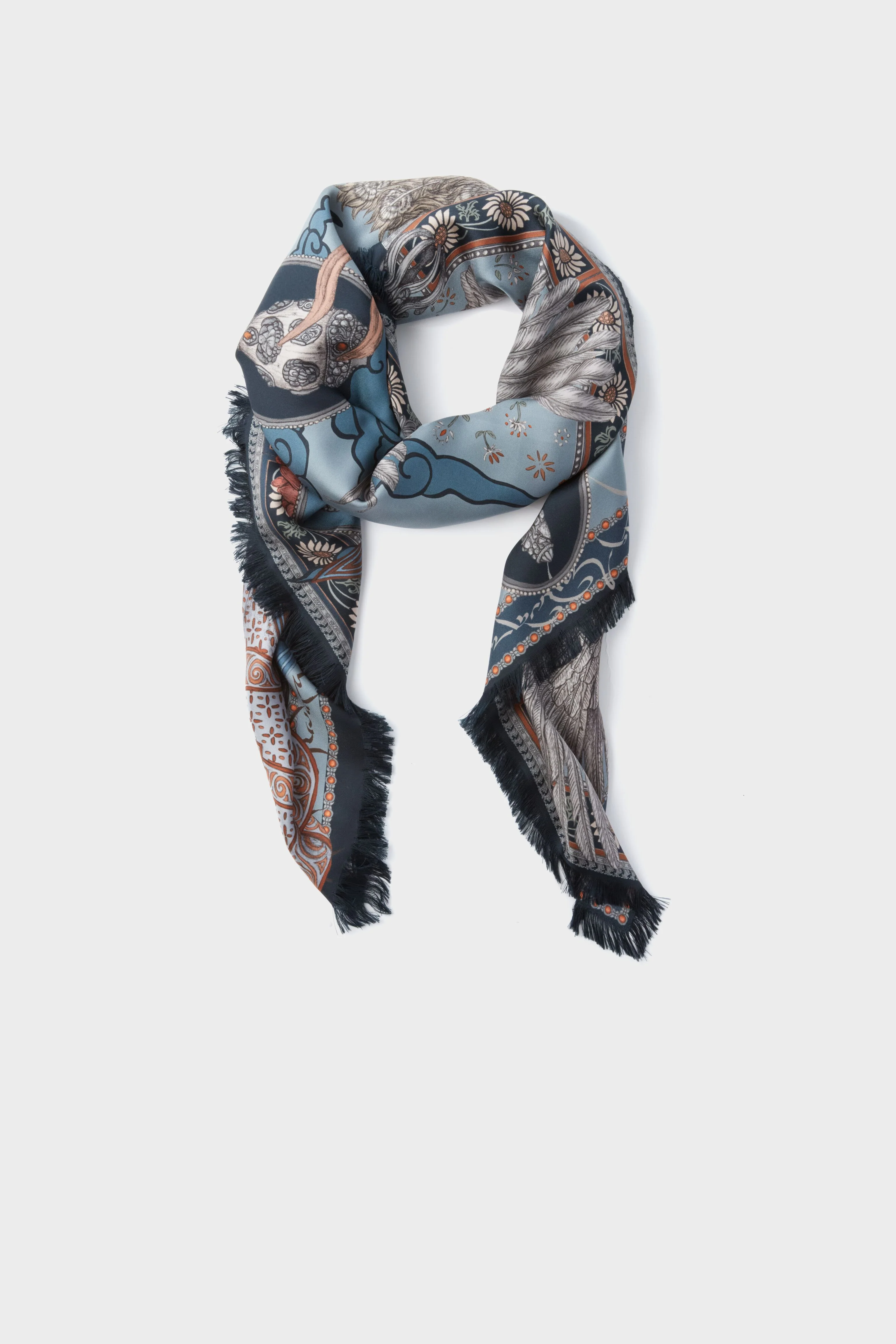 The Storm Steel Song Deer Large 135 cm Scarf - Image 8