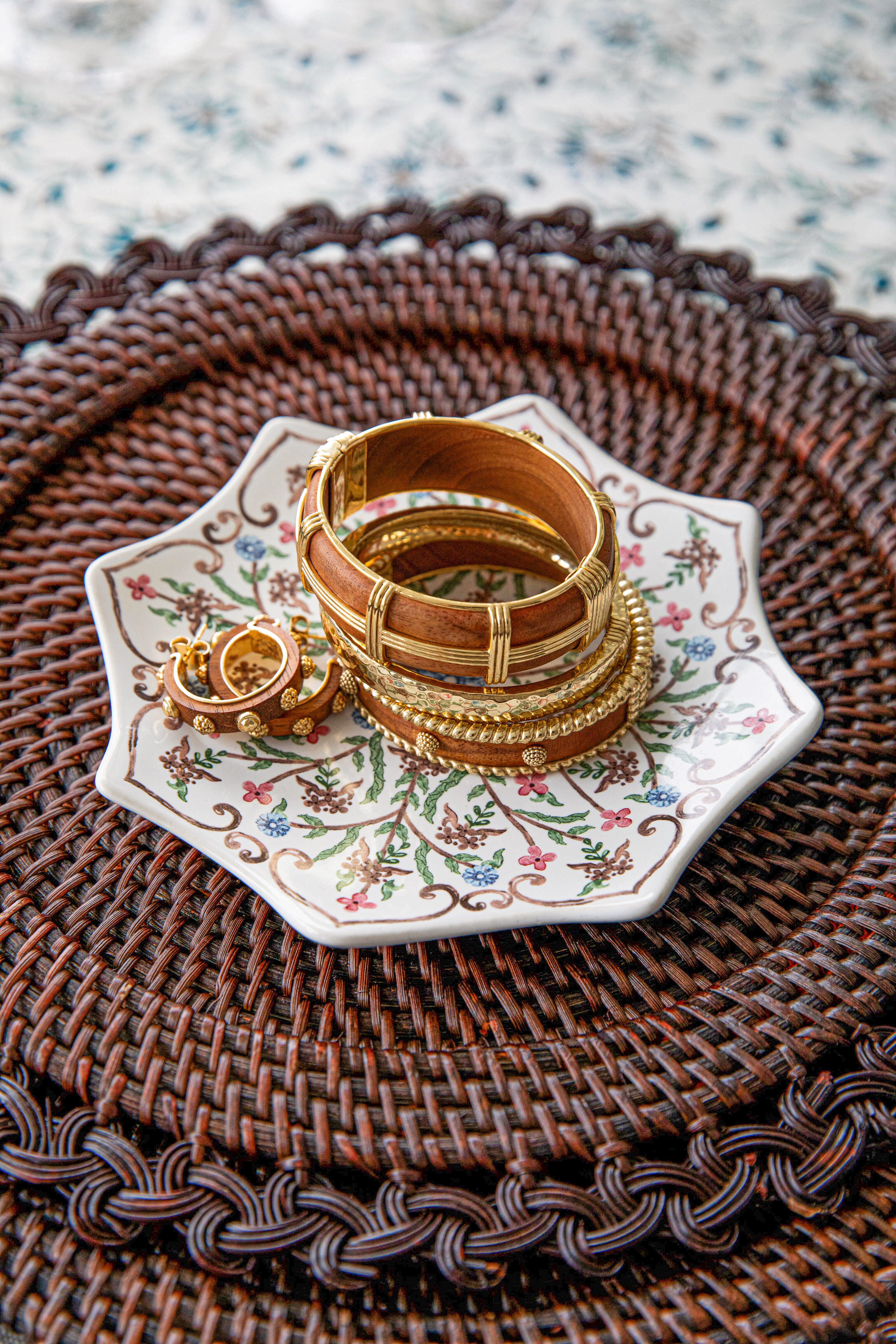 Teak Gaia Hinged Bangle - Image 3