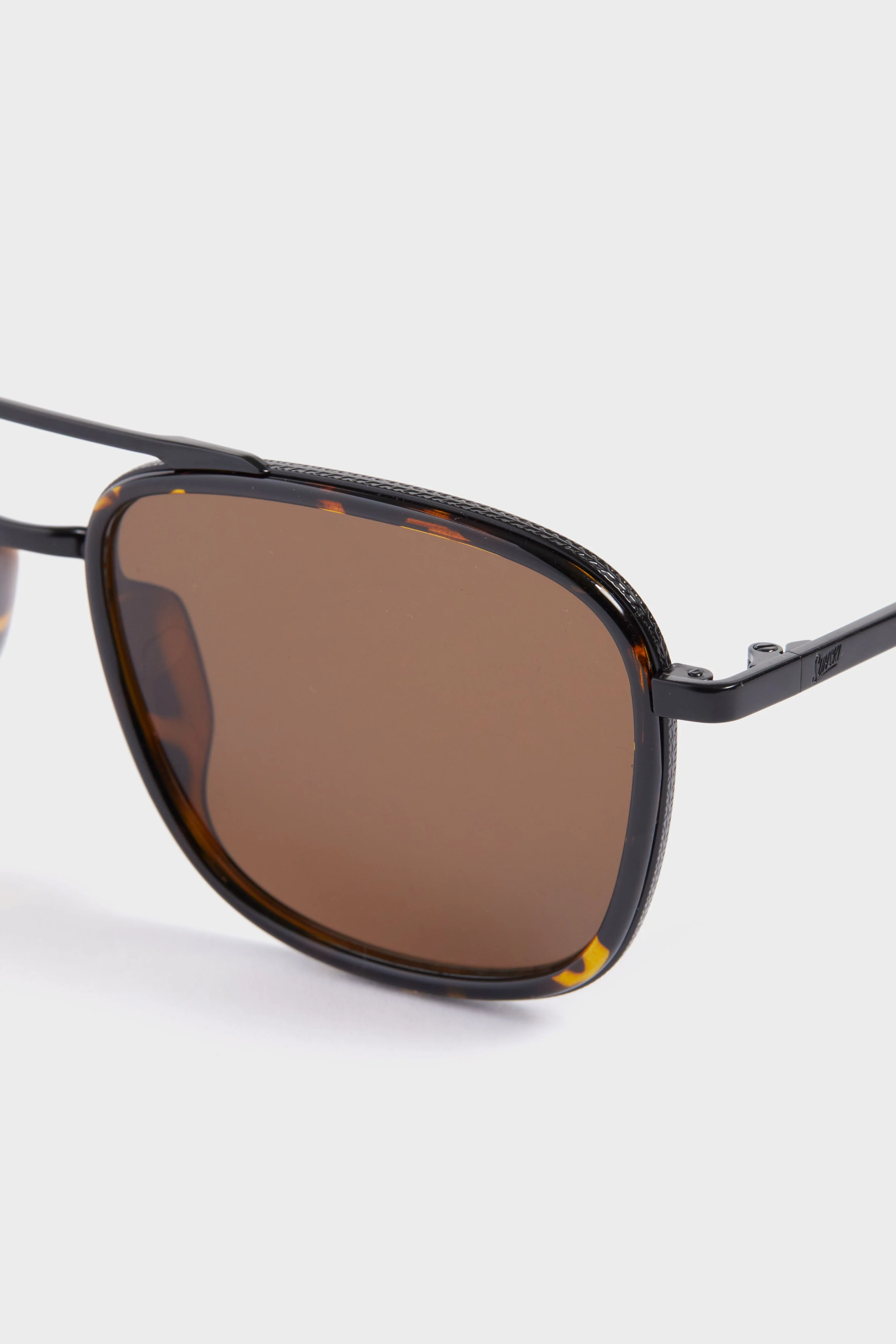 Tortoise Amber Estero Polarized Sunglasses - Image 3