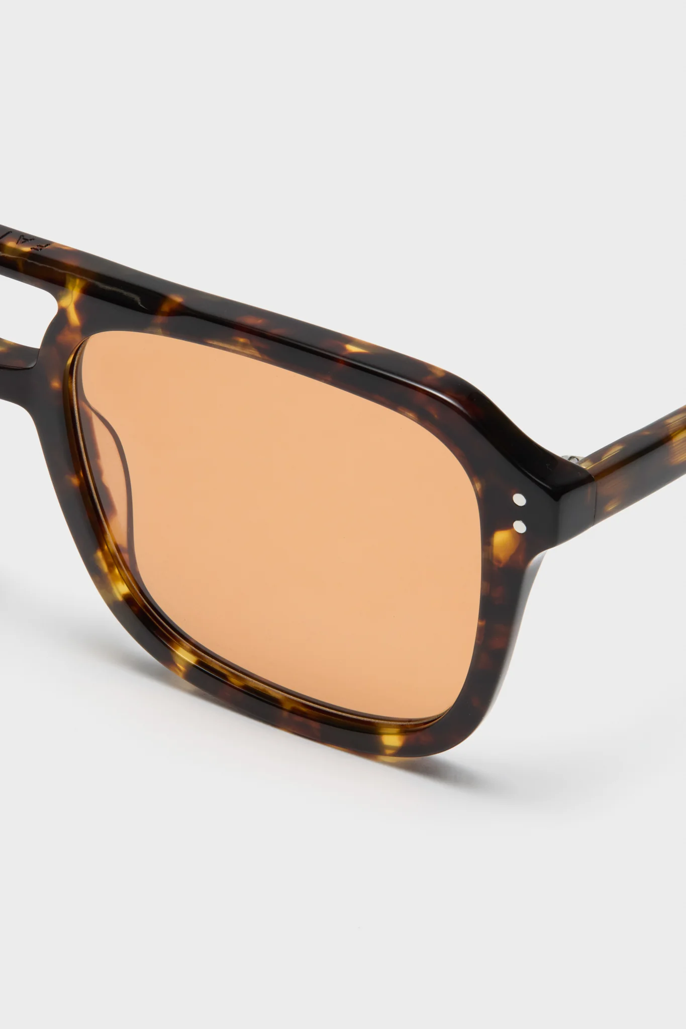 Tortoise Elma Sunglasses - Image 4