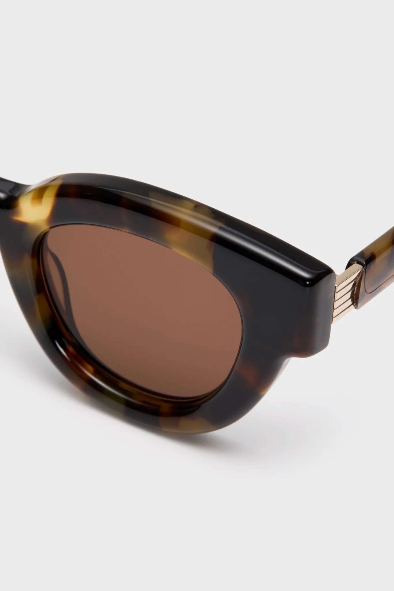 Tortoise Paoli Sunglasses - Image 5