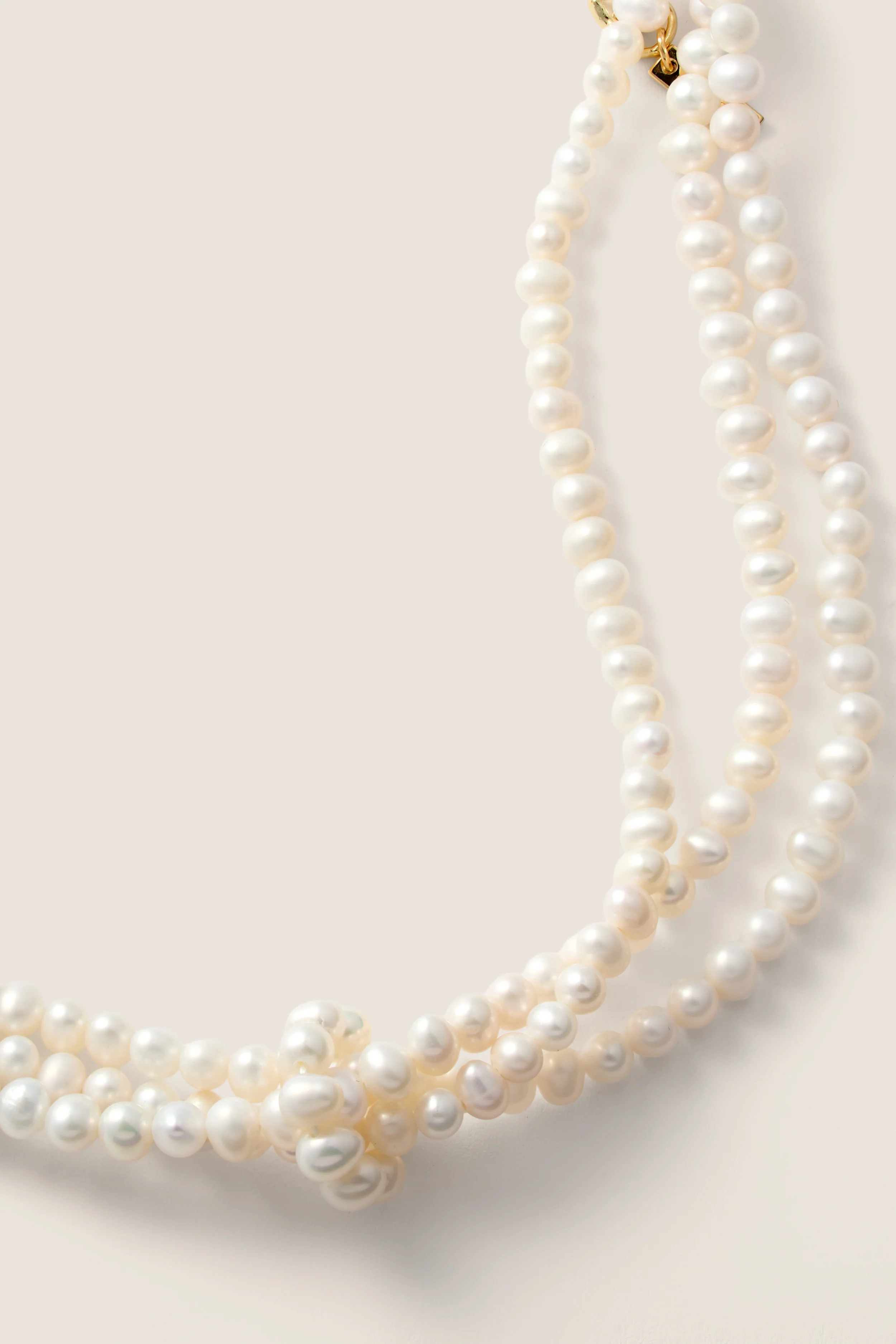 White Freshwater Pearl Dalia Necklace - Image 4
