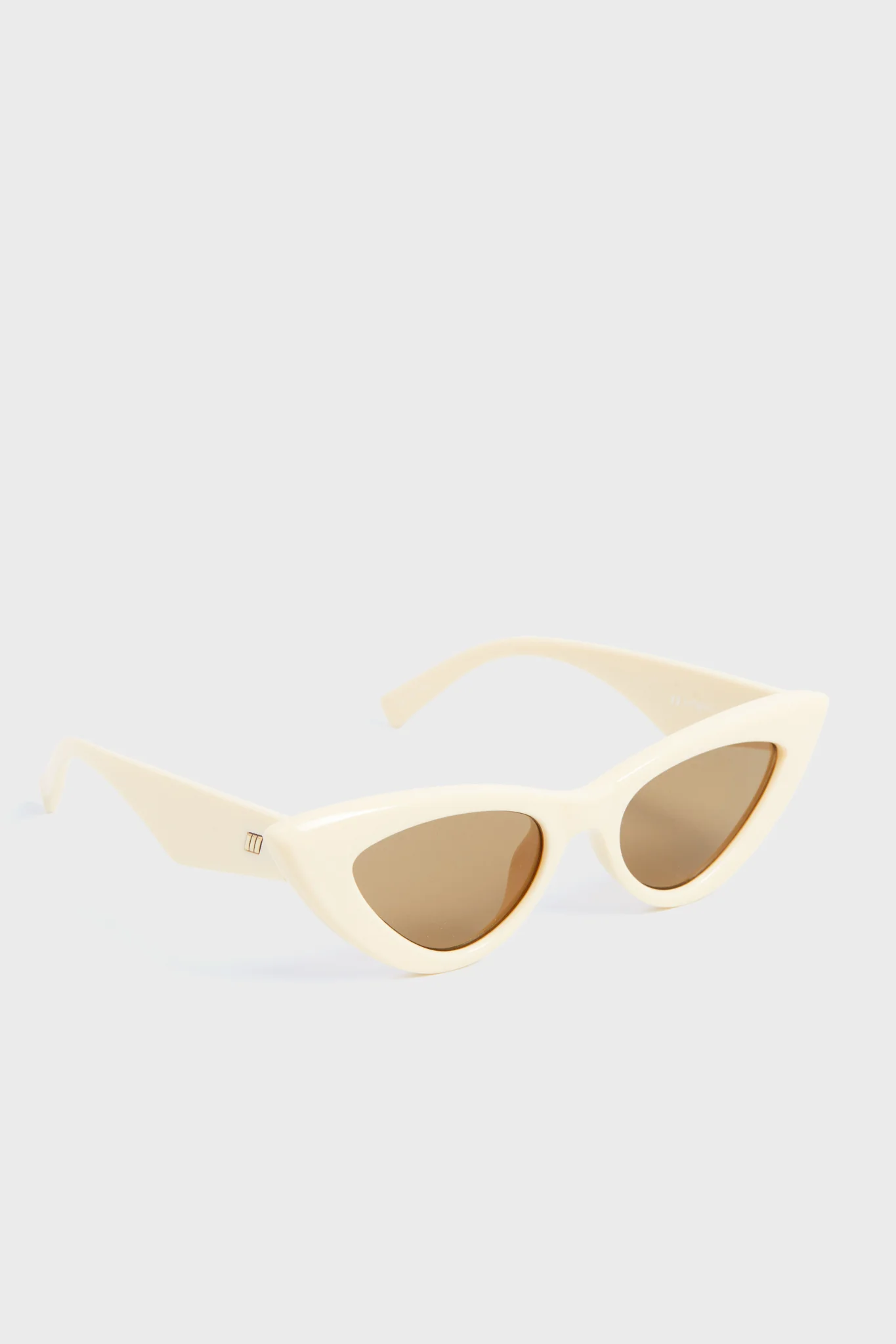 White Hypnosis Sunglasses - Image 3