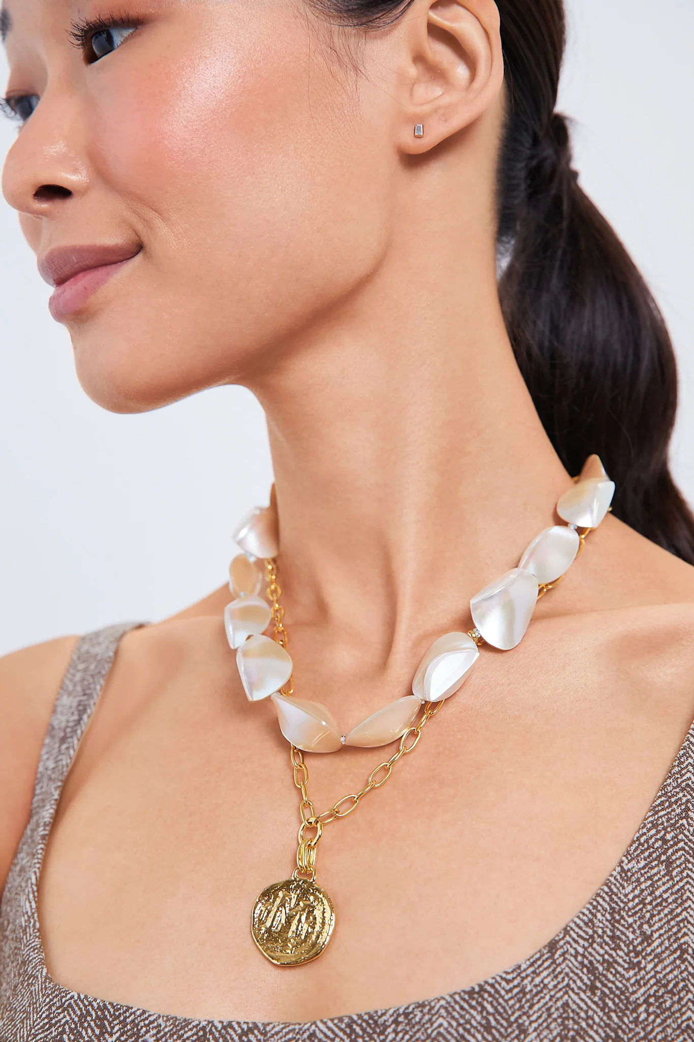 White Pas de Deux Necklace - Image 3
