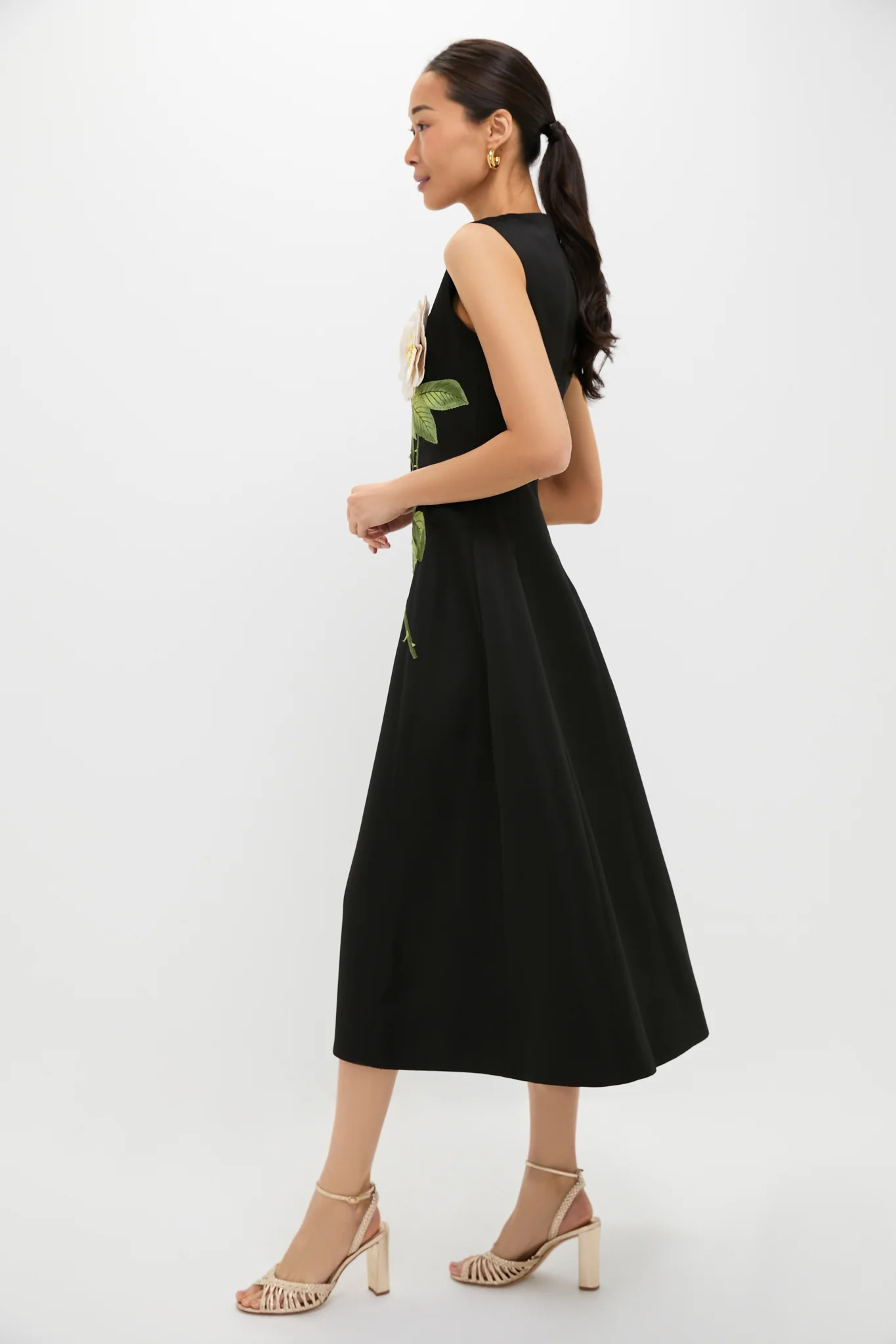 White Rose Printed Cleo Embellished Sleeveless Midi Dress - Image 3