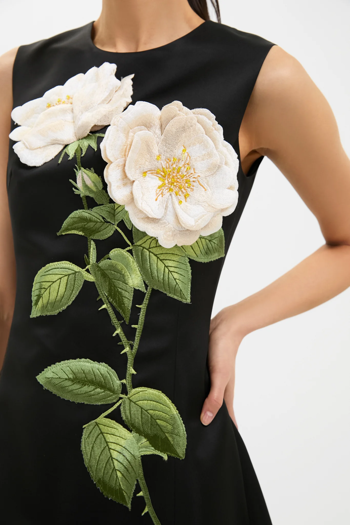 White Rose Printed Cleo Embellished Sleeveless Midi Dress - Image 5