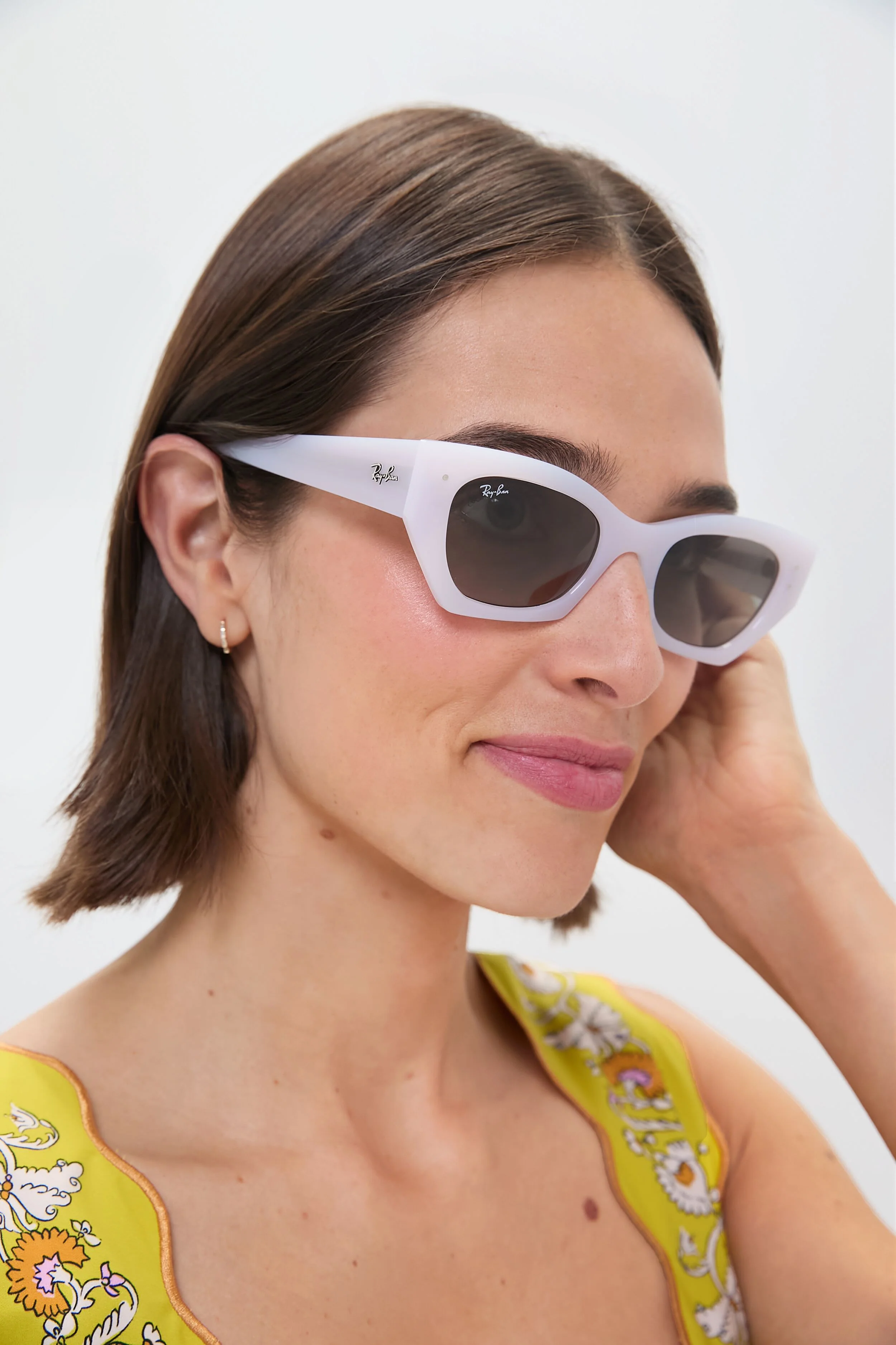 White Snow Zena Sunglasses - Image 2